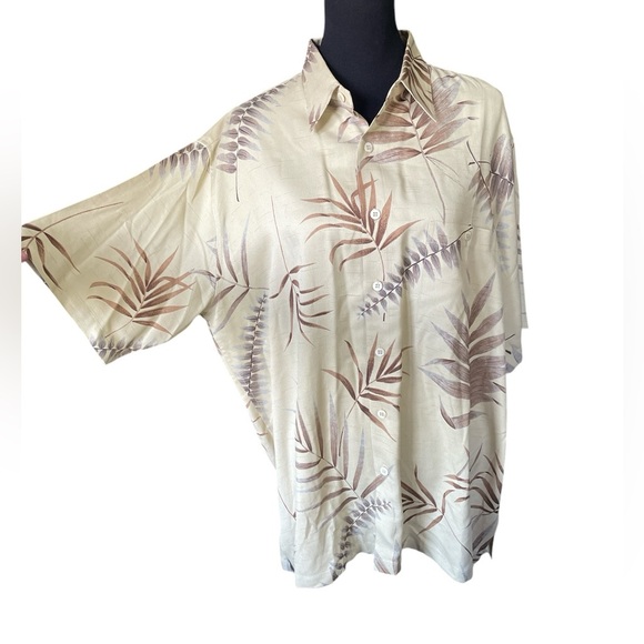 Tori Richard Vintage 100% Silk Button Up Hawaiian Shirt, Camp Shirt, Size Large - Picture 1 of 6